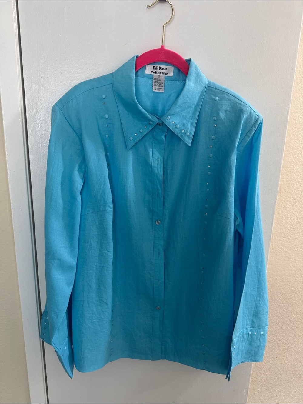 La Rea Collection Turquoise Shirt Collar Detail